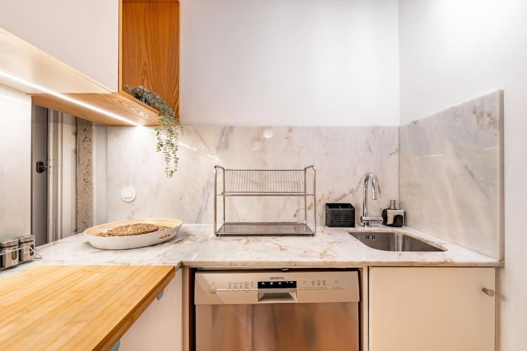 Viva Jolicoeur Porto Apartment Bagian luar foto